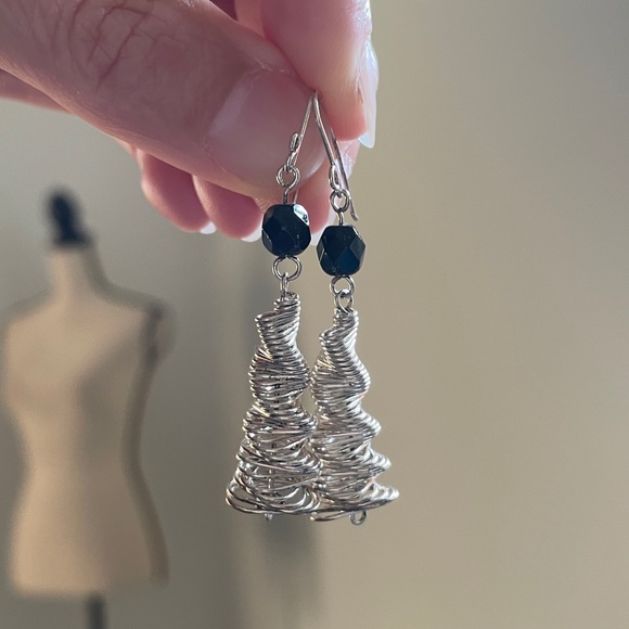 Silver Spiral Cone Funky Drop Earrings Black Bead Coiled Wire Retro Y2K Jewelry - Picture 1 of 5